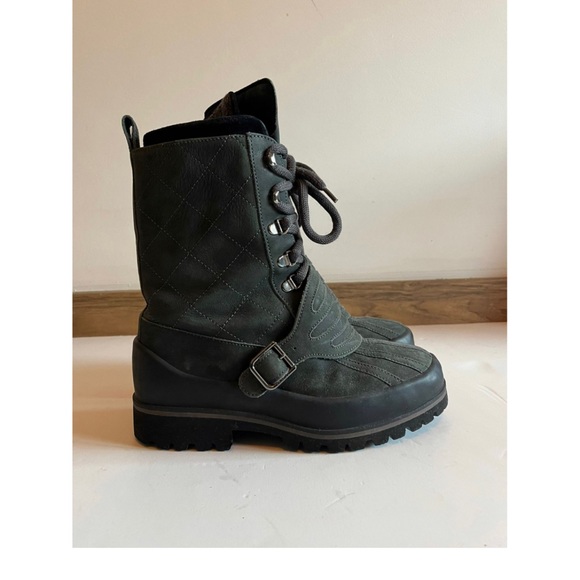 Chanel leather winter ankle boots, Sz EU 38, US 7, 100% Authentic! - Picture 8 of 9